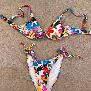 Brand: Xhilaration Size: Medium